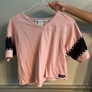 PINK VS tee